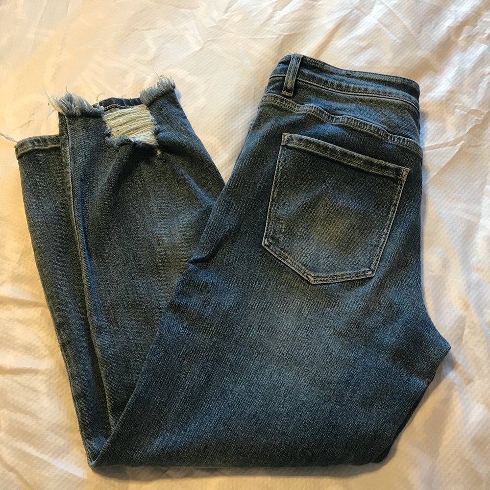 Liverpool The Crop Straight Jeans - Kennedy. Size 10.